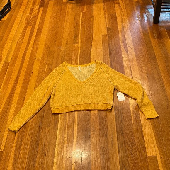 Free People Sweaters - Free People de Soleil Cropped Slouchy Sweater NWT